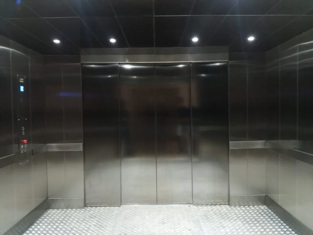 Elevadores de Carga 4 elevador-carga