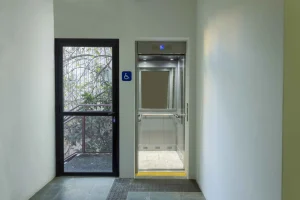 Plataforma vs Elevador: Principais Diferenças 17 plataforma-cabinada-bhd