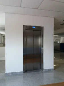 Plataforma vs Elevador: Principais Diferenças 15 bescam-elevador