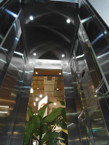 Plataforma vs Elevador: Principais Diferenças 14 beuh-elevador