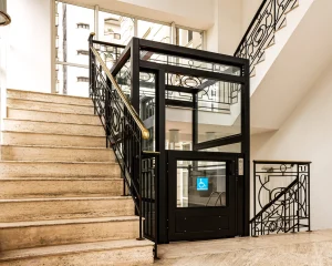 Elevador Unifamiliar ou Plataformas de Acessibilidade 6 plataforma de acessibilidade