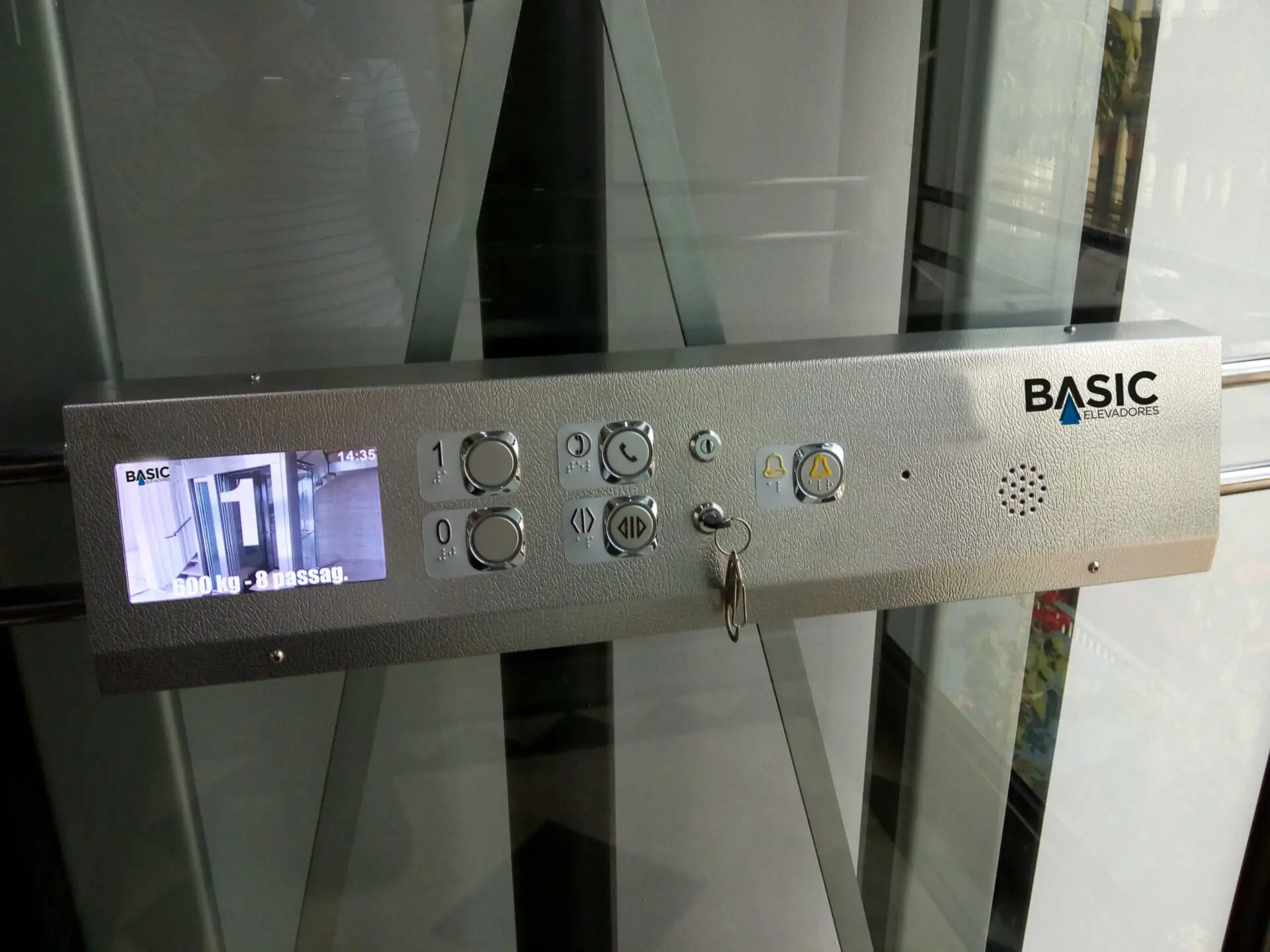 Botoeira de Elevador Função Normas e Modernização 2 Botoeira de Elevador: Mais do que um simples botão
