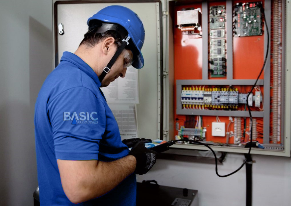 Reforma de elevadores