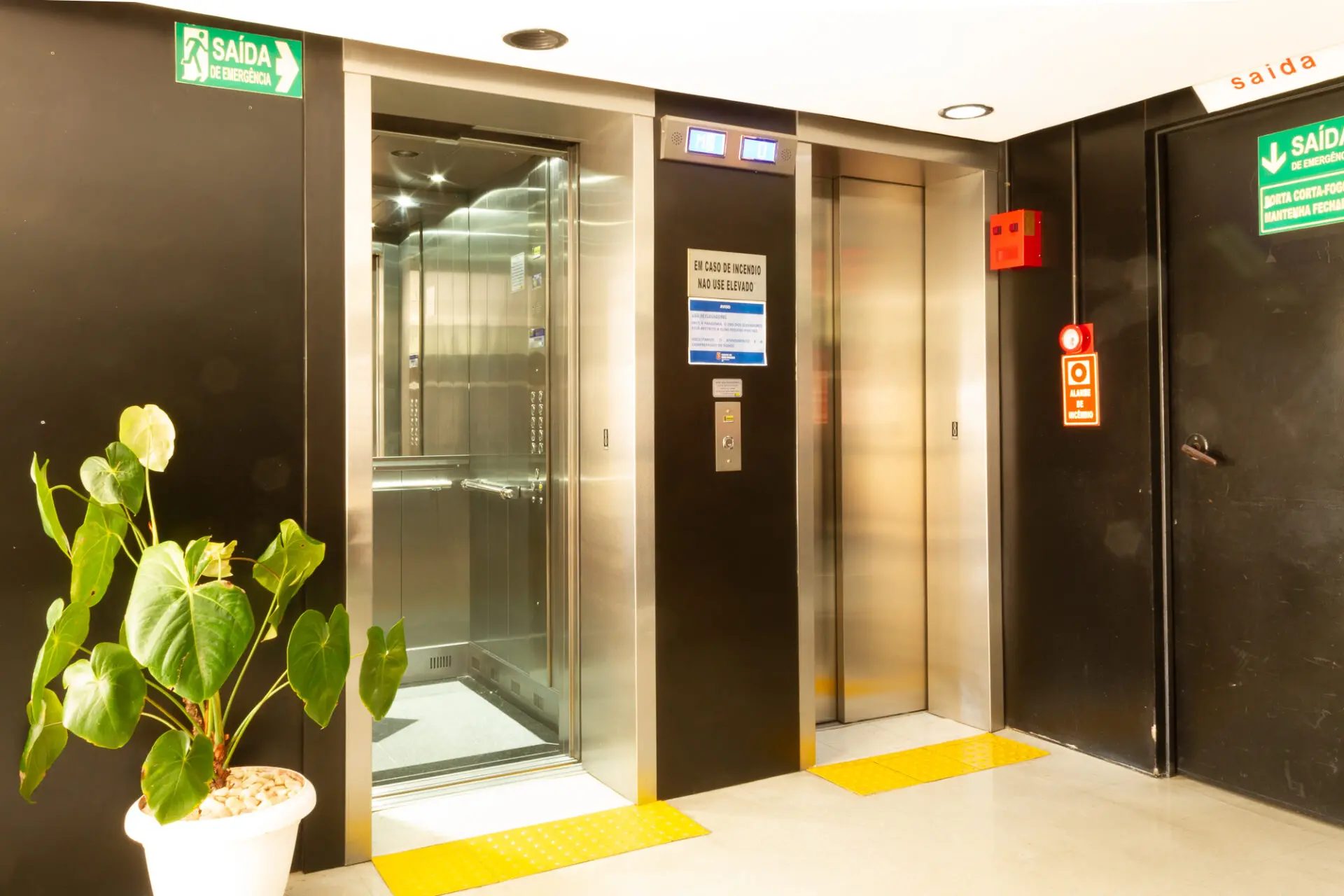 Elevadores novos em Campinas: compare custos 2 Elevadores novos